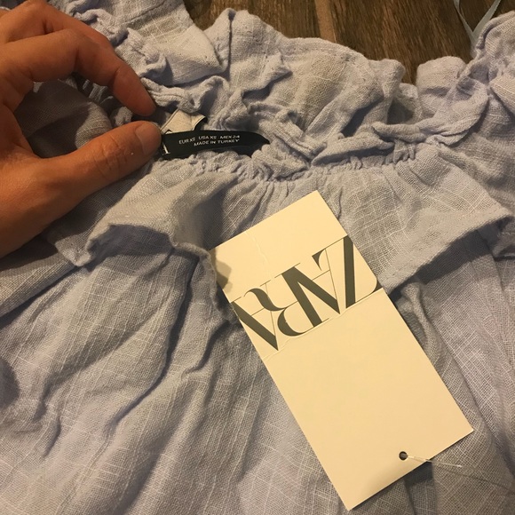 < Zara > Ruffled top shirt - Picture 4 of 4